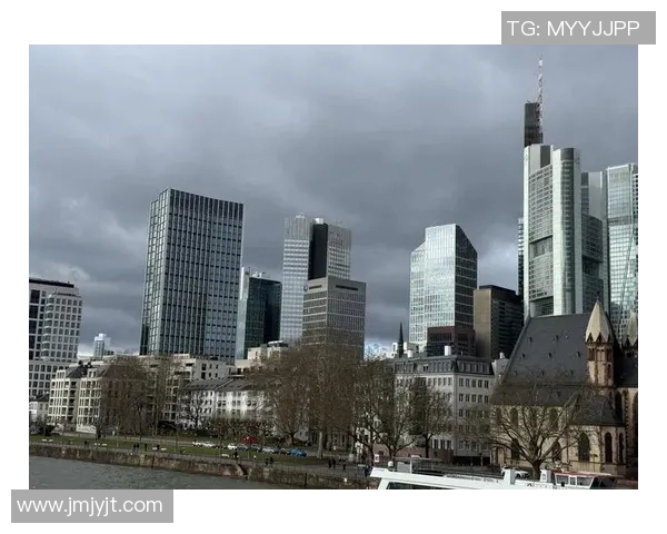 斯图加特客战法兰克福，遭受连败厄，危机愈演愈烈