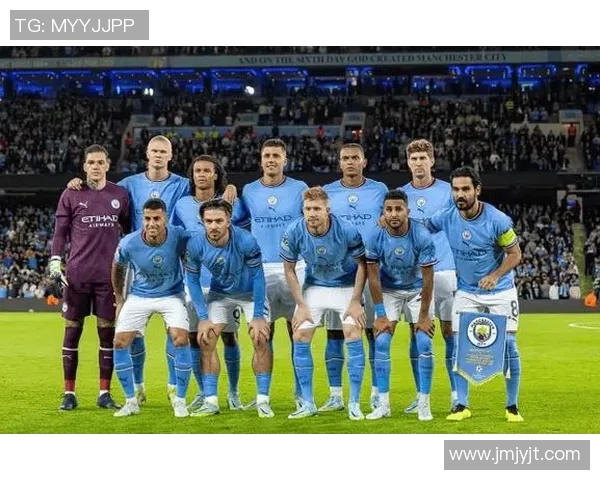 利兹联队与莱切城的激烈对决展现英超球队的实力与魅力